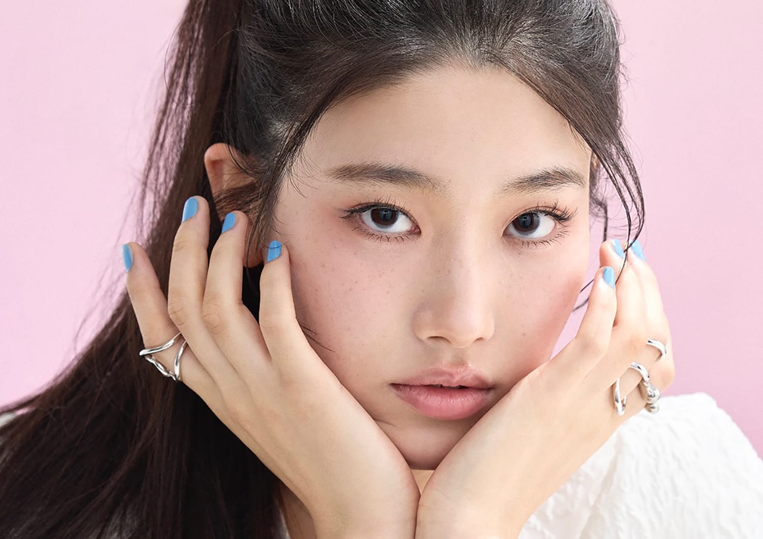 凛音(RIO)| ファッションモデル:Height 173cm / Bust 78cm / Waist 68cm / Hips 90cm / Shoes 25.5